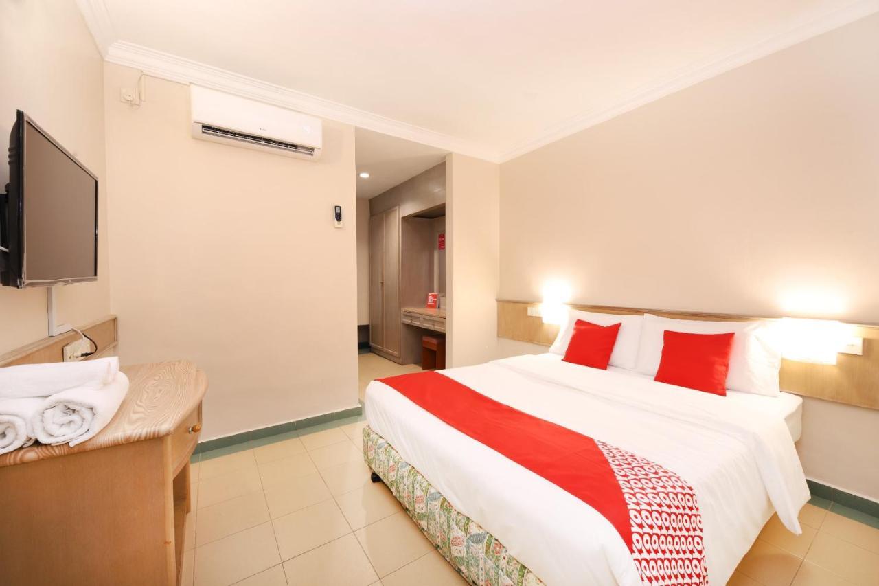 Oyo 764 Hotel Famous Inn Malacca 外观 照片