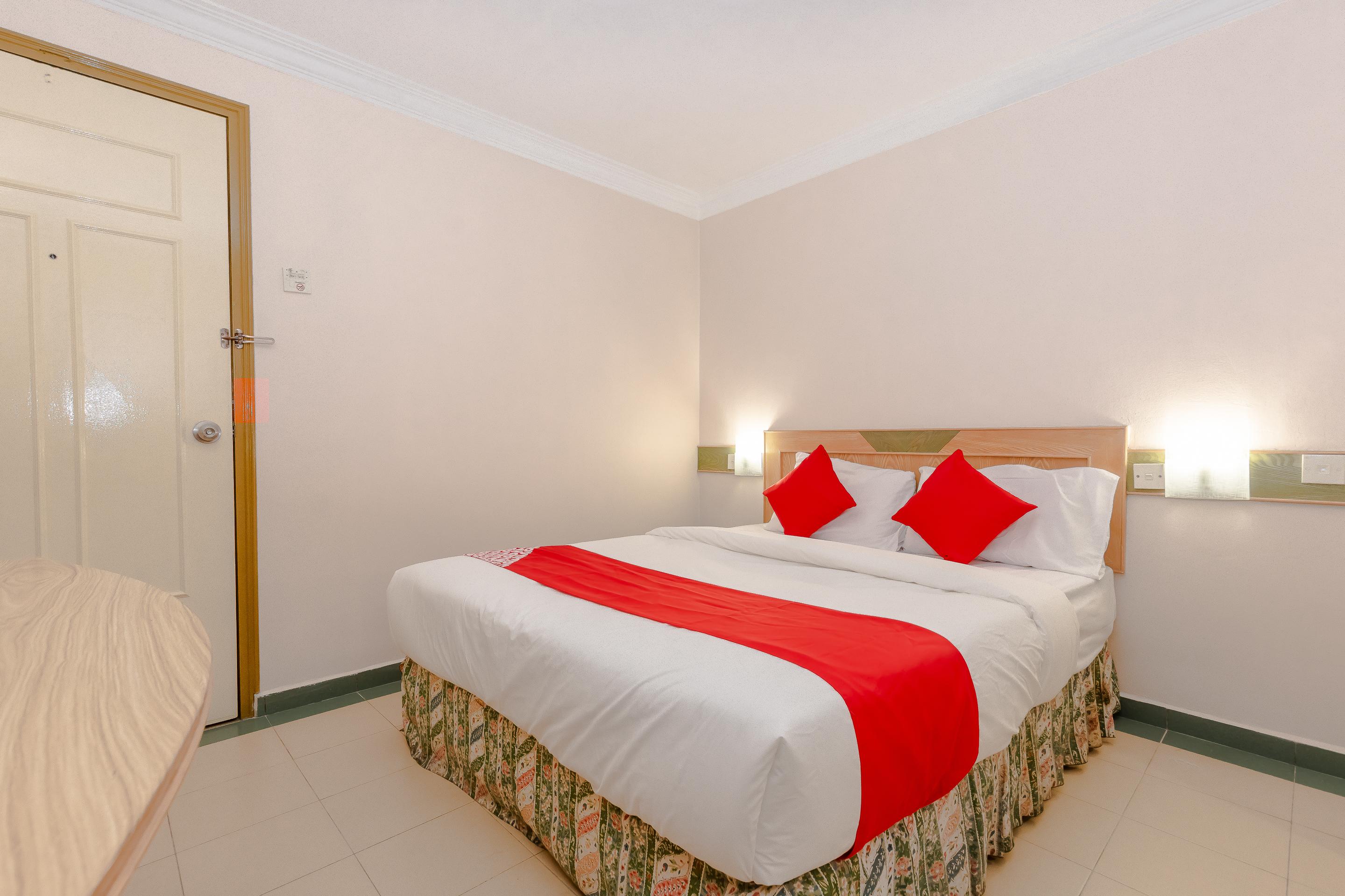 Oyo 764 Hotel Famous Inn Malacca 外观 照片