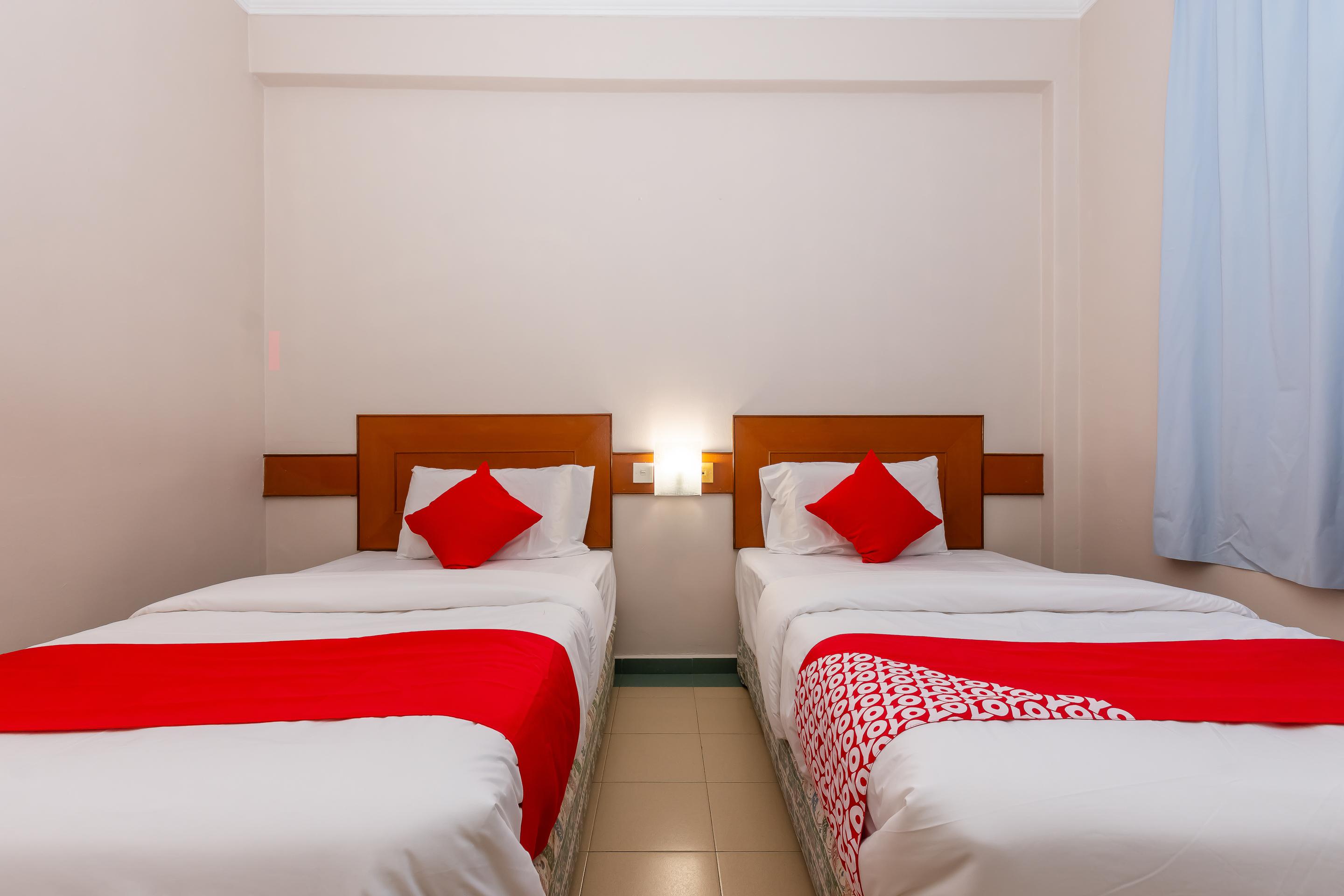 Oyo 764 Hotel Famous Inn Malacca 外观 照片