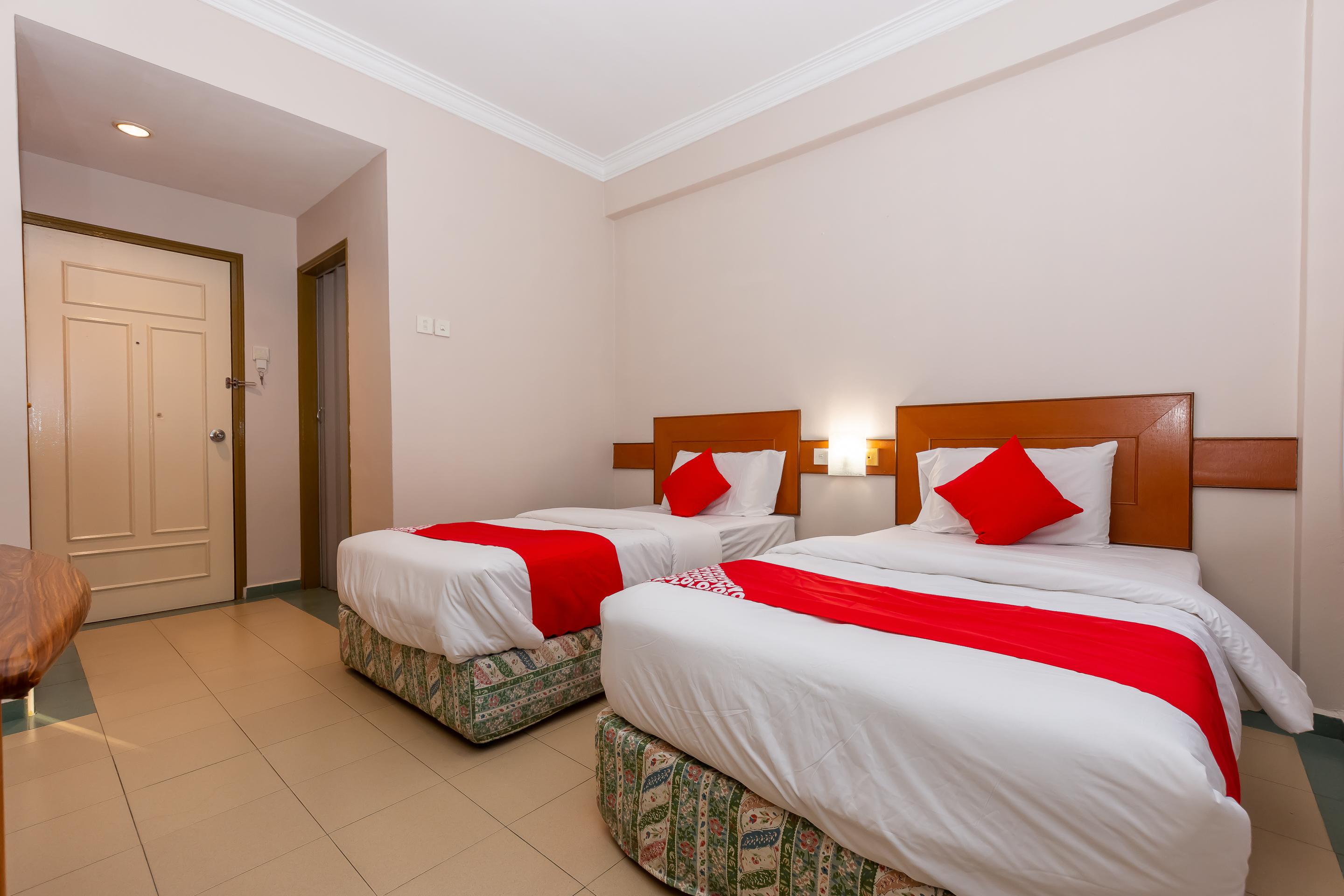 Oyo 764 Hotel Famous Inn Malacca 外观 照片