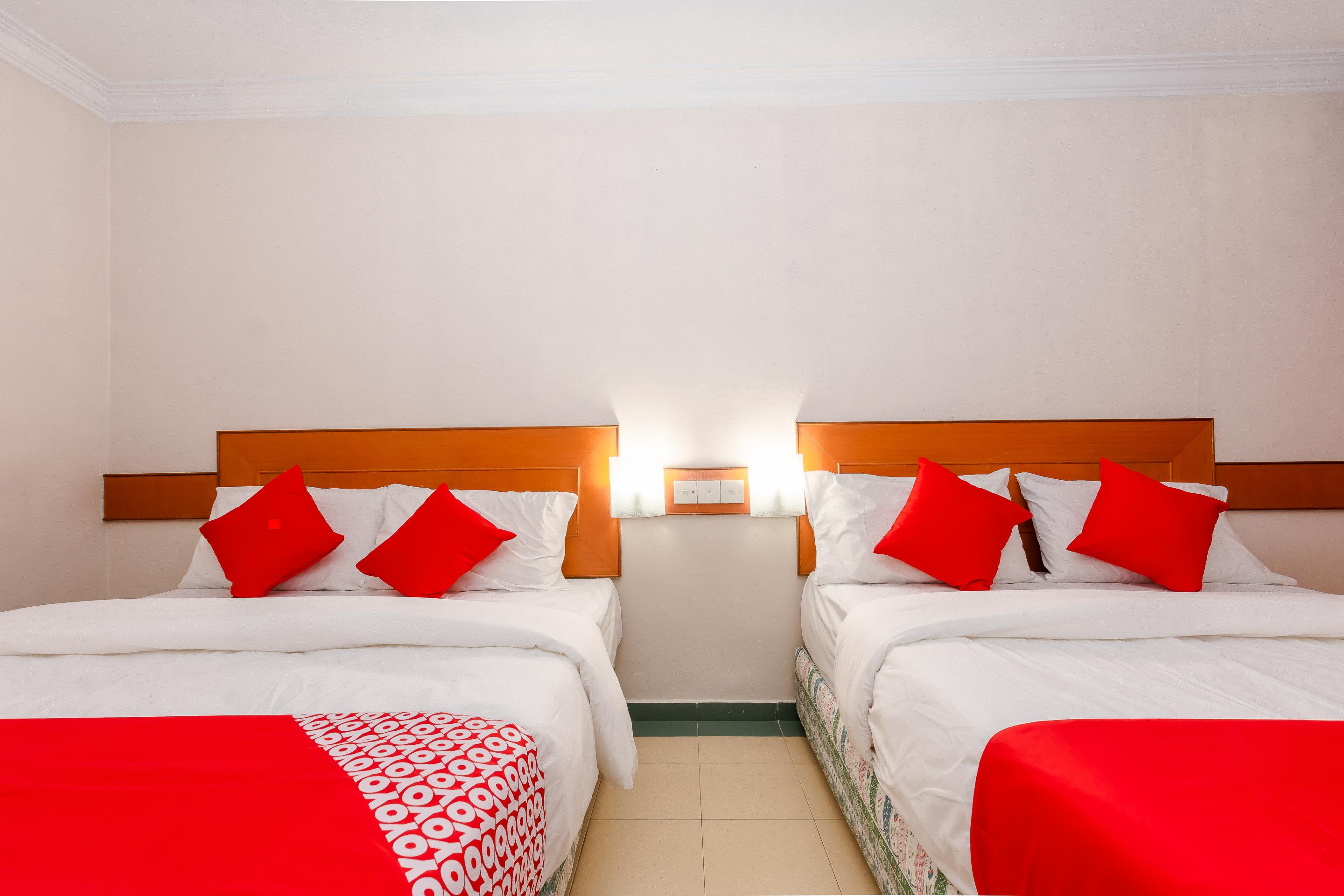 Oyo 764 Hotel Famous Inn Malacca 外观 照片