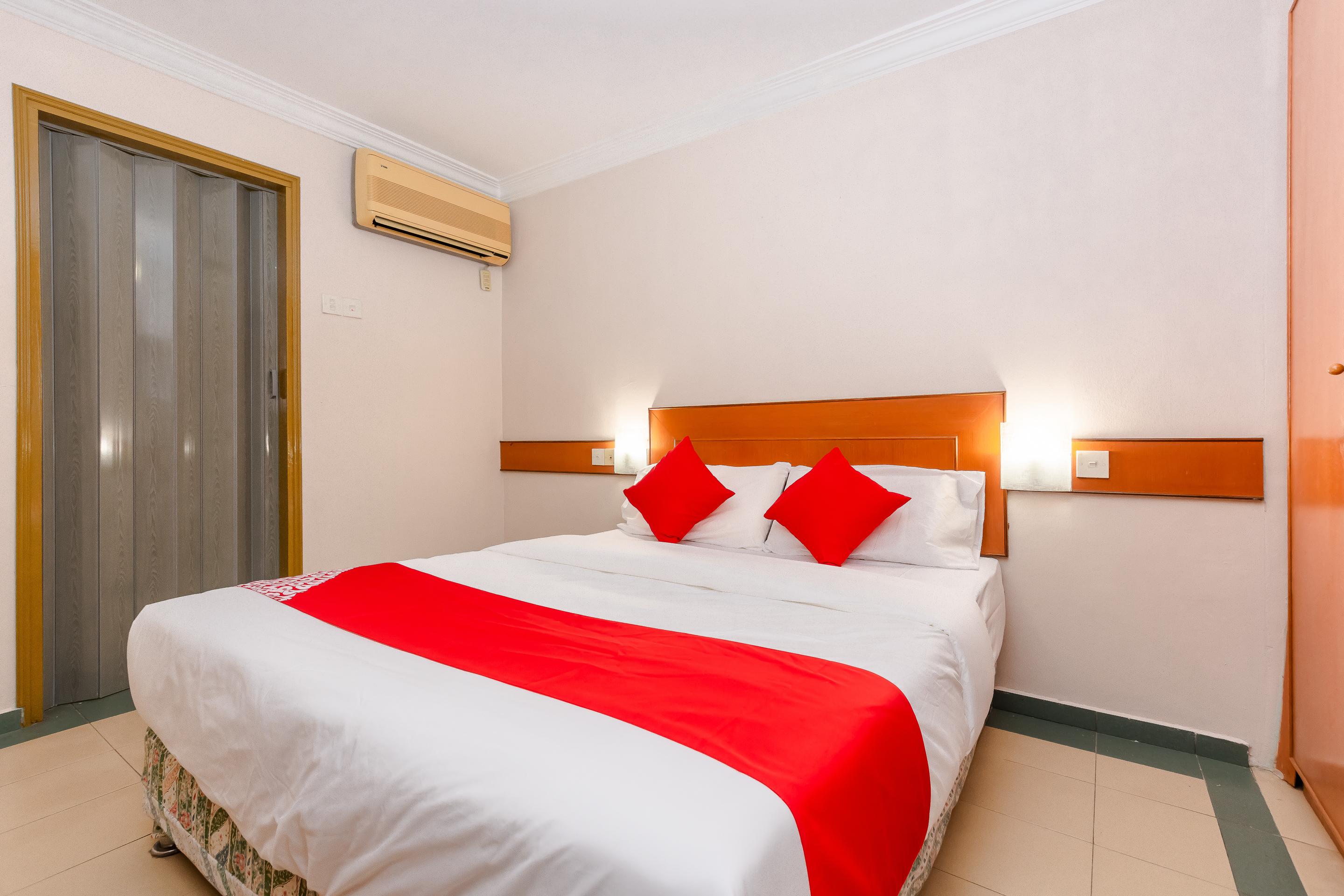 Oyo 764 Hotel Famous Inn Malacca 外观 照片
