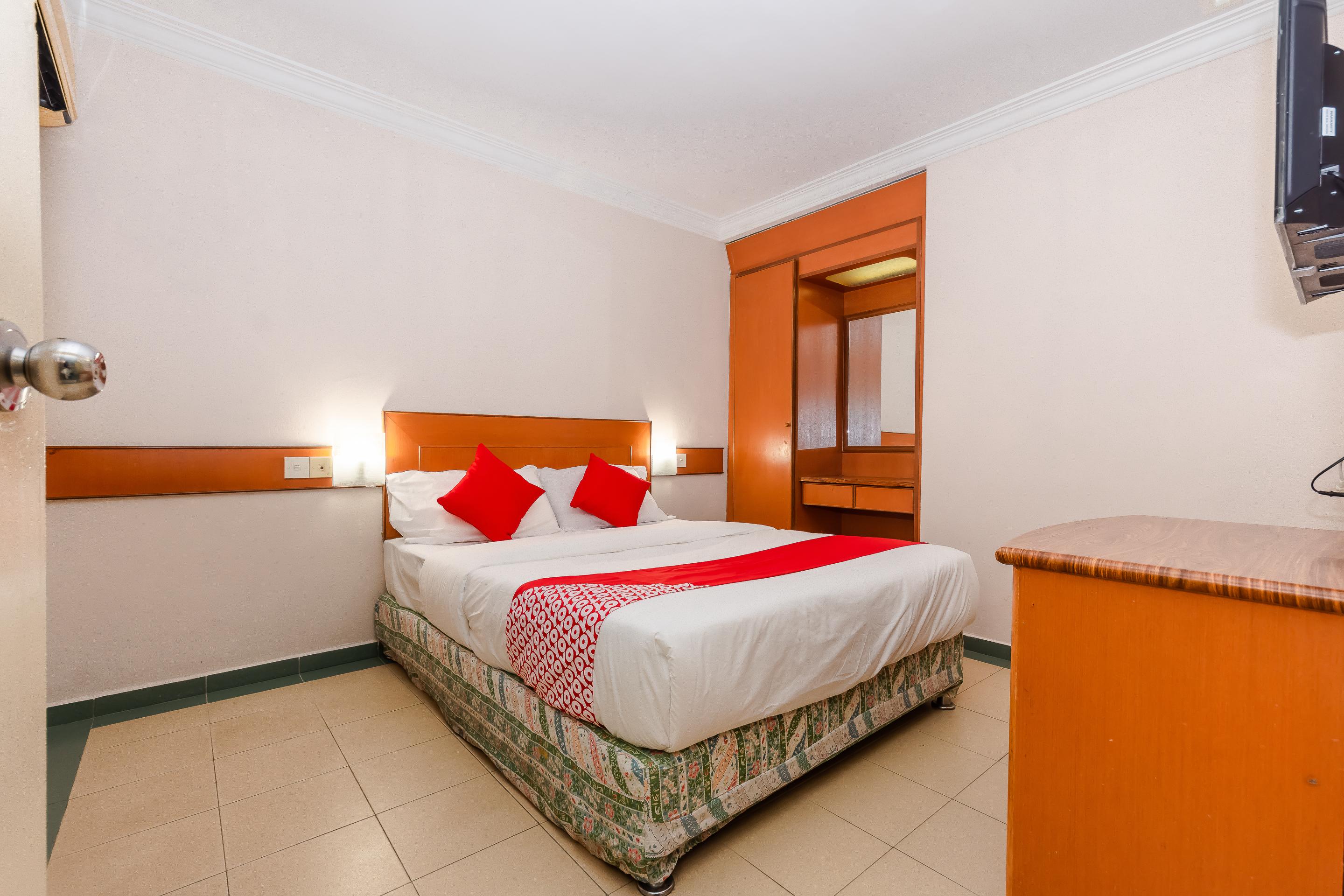 Oyo 764 Hotel Famous Inn Malacca 外观 照片